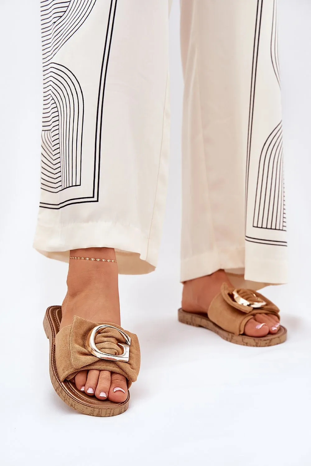 Beige Flip-flops