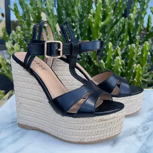 Black Straps Wedges