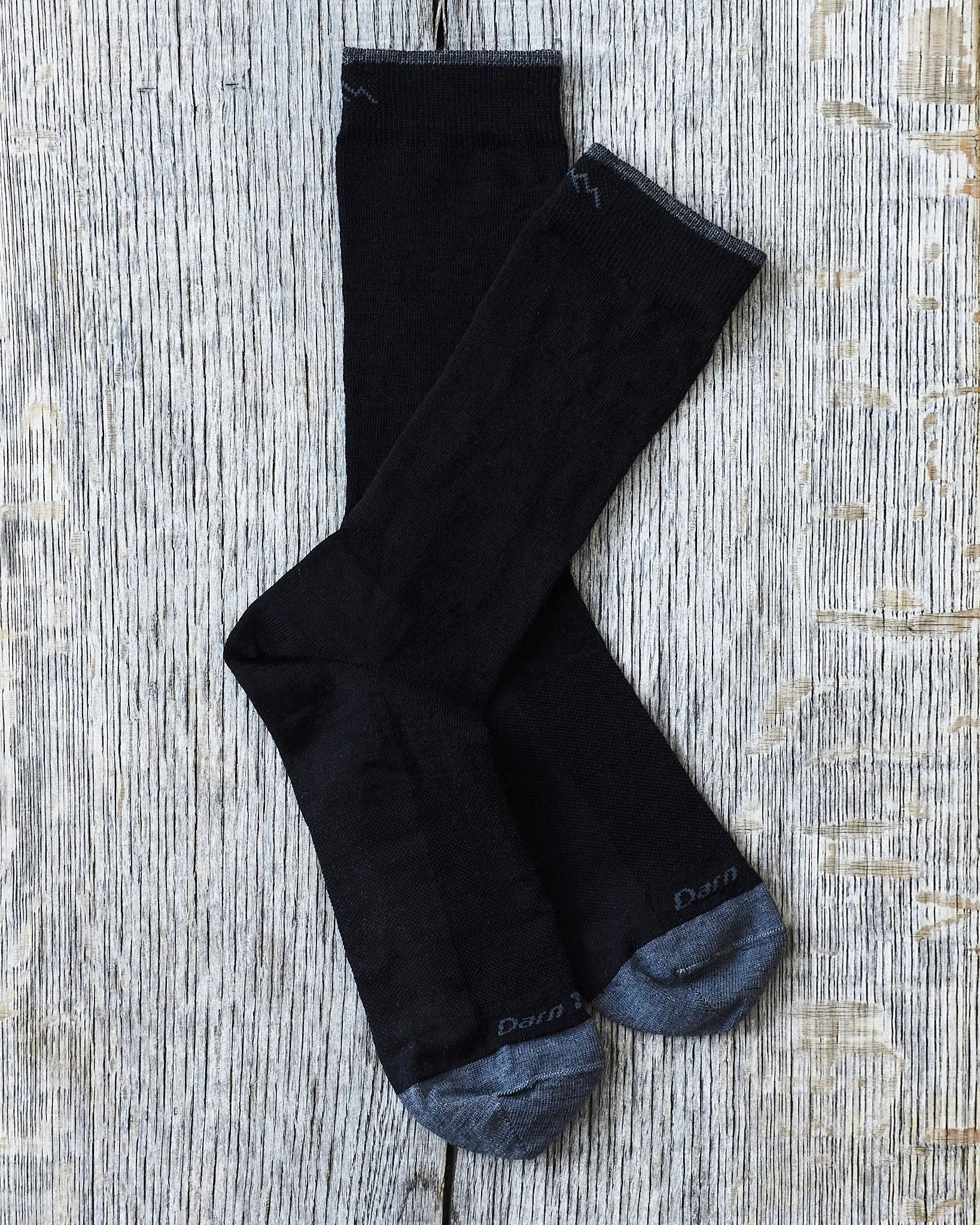 Darn Tough 6032 Black Merino Wool Lifestyle Crew Lightweight Socks