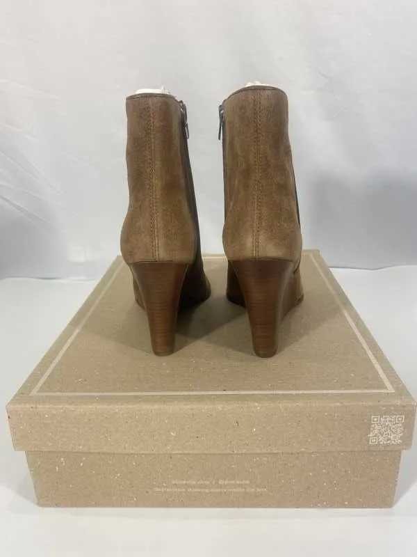 SUSANN BOOTIES CHESTNUT SUEDE - re:vita