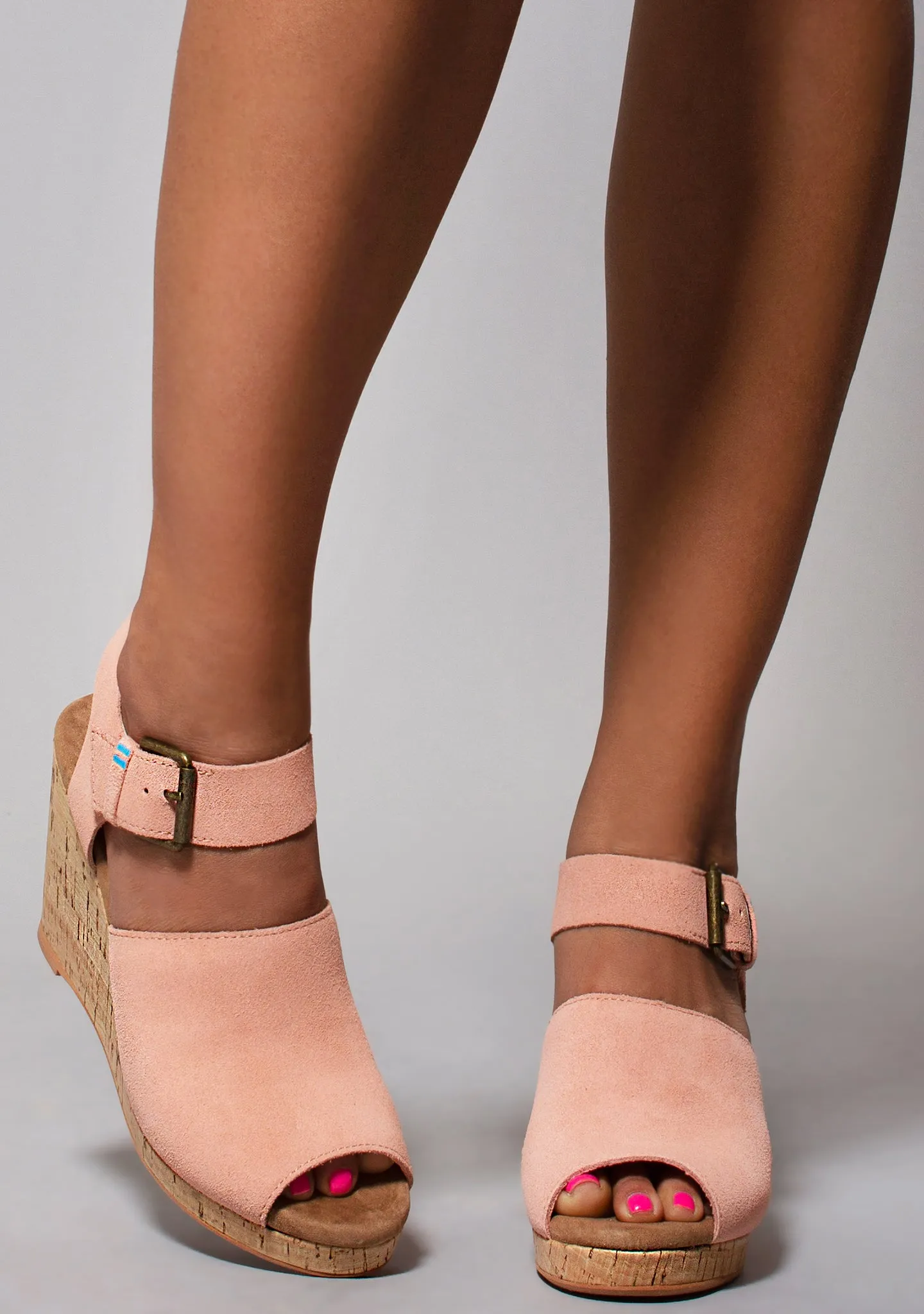 Tropez Wedge Sandals in Coral